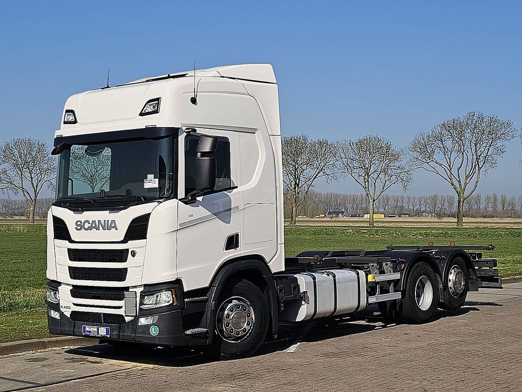 SCANIA R450 6x2*4