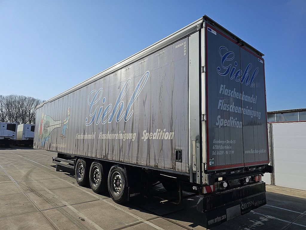 KOGEL CURTAINSIDER