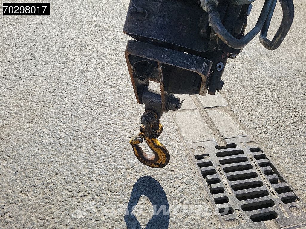 Iveco EuroTrakker 260 6X4 HIAB 422 5+5 Extensions Fly-Jib Tipper Full Steel