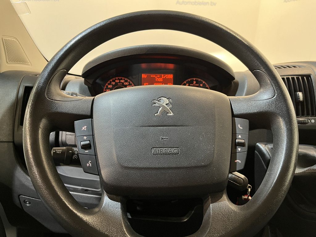 Peugeot Boxer 2.0 BlueHDI L3H2 130 PK / Airco / Cruise Control / Camera / Trekhaak / 3-Zits