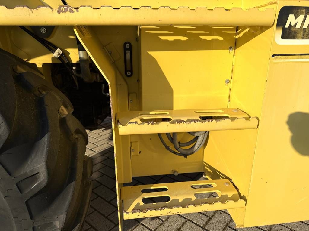 Manitou MRT 2540 Plus Privilege ST4