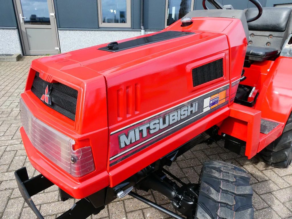 Mitsubishi MT16 4wd / 1103 Draaiuren / Industriebanden