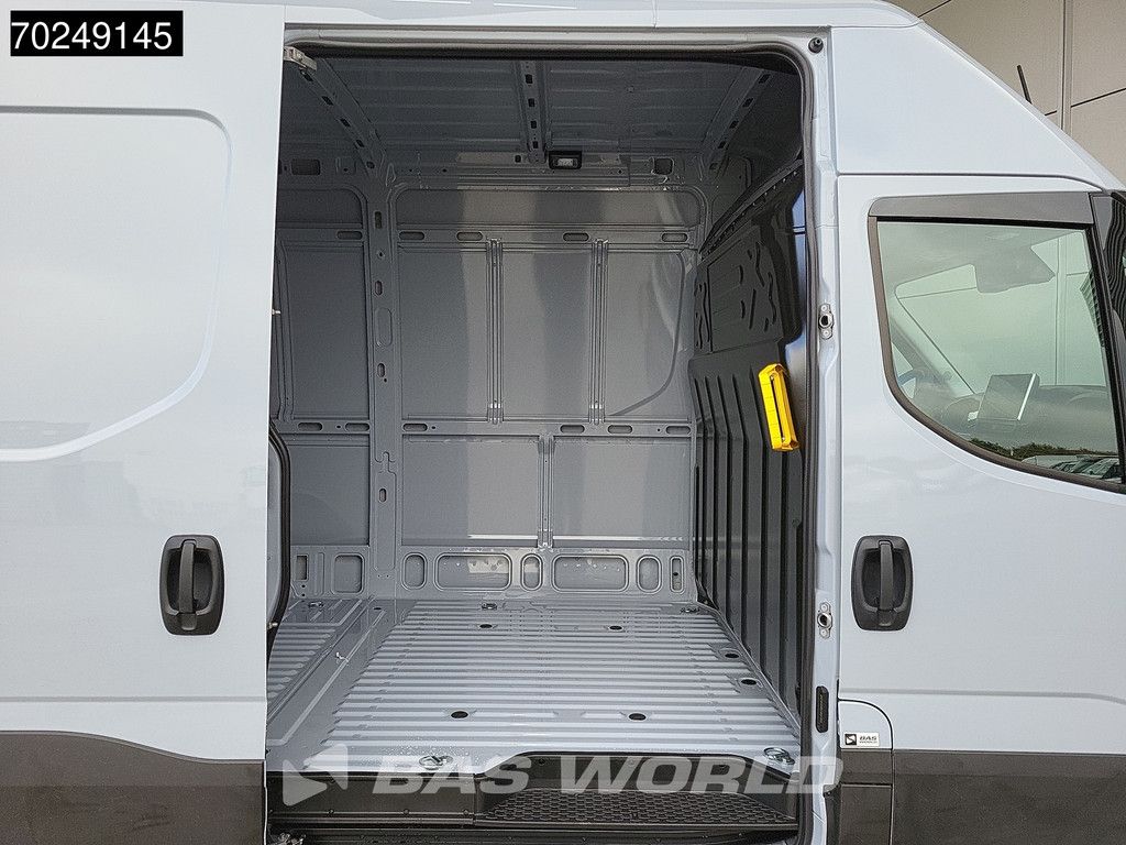 Iveco Daily 35C21 BPM VRIJ! 3.0L Automaat 210PK L2H2 Dubbellucht 2025-Model 3,5t Trekhaak ACC LED Navi Camera Parkeersensoren Euro6 L2 12m3 Klima AHK