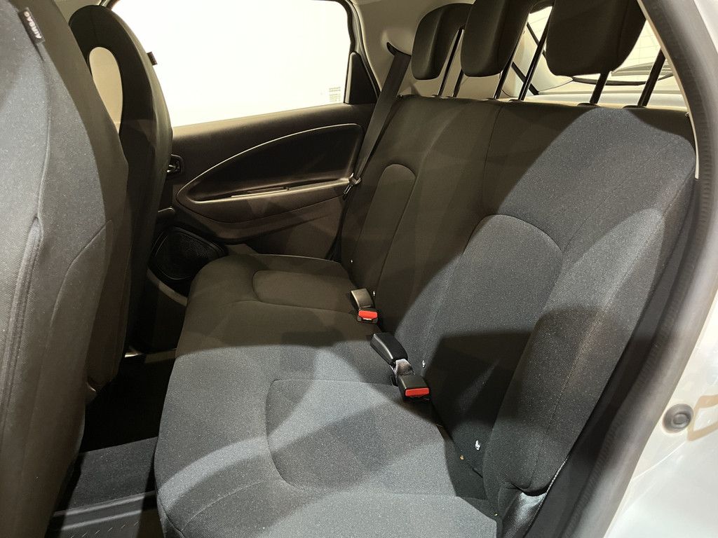 Renault ZOE R110 Life 52 kWh (Incl. Accu) / CarPlay / Airco / Cruise Control / PDC / 21.000 KM !! Prijs ex BTW € 10.700,-