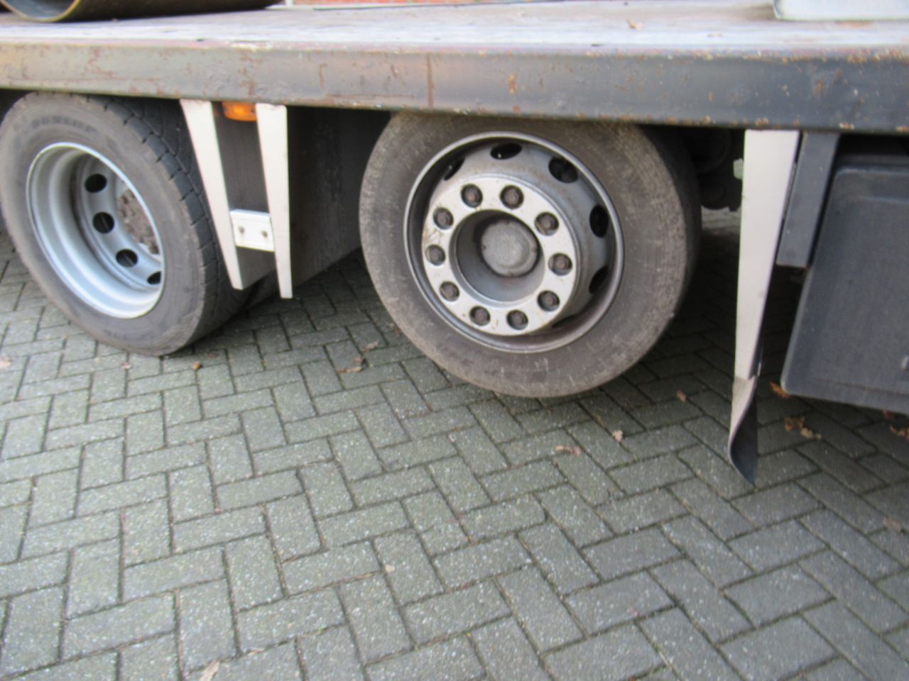 Daf cf85 6x2 oprijwagen met hiab kraan