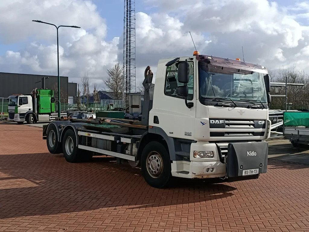 DAF CF 85 FAS CF85 met haakarm Hiab