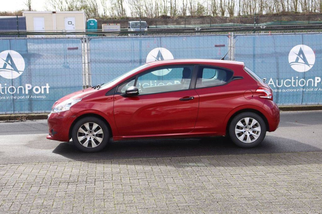 Pkw Peugeot 208 Benzin 82 PS 2015 (Margin)