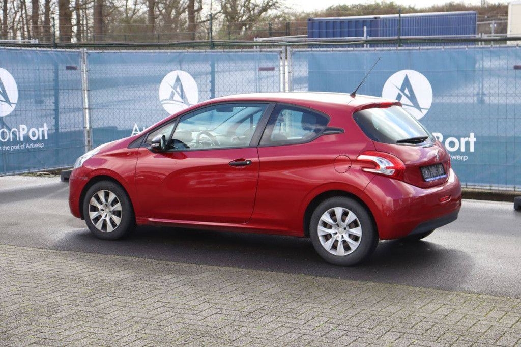 Pkw Peugeot 208 Benzin 82 PS 2015 (Margin)