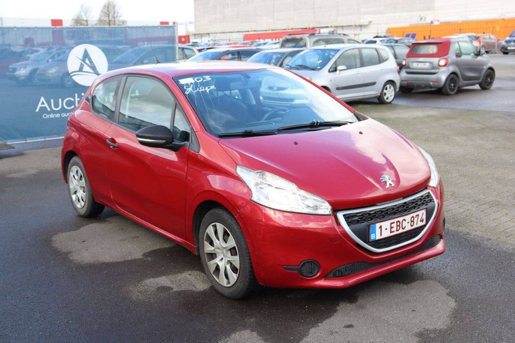 Pkw Peugeot 208 Benzin 82 PS 2015 (Margin)