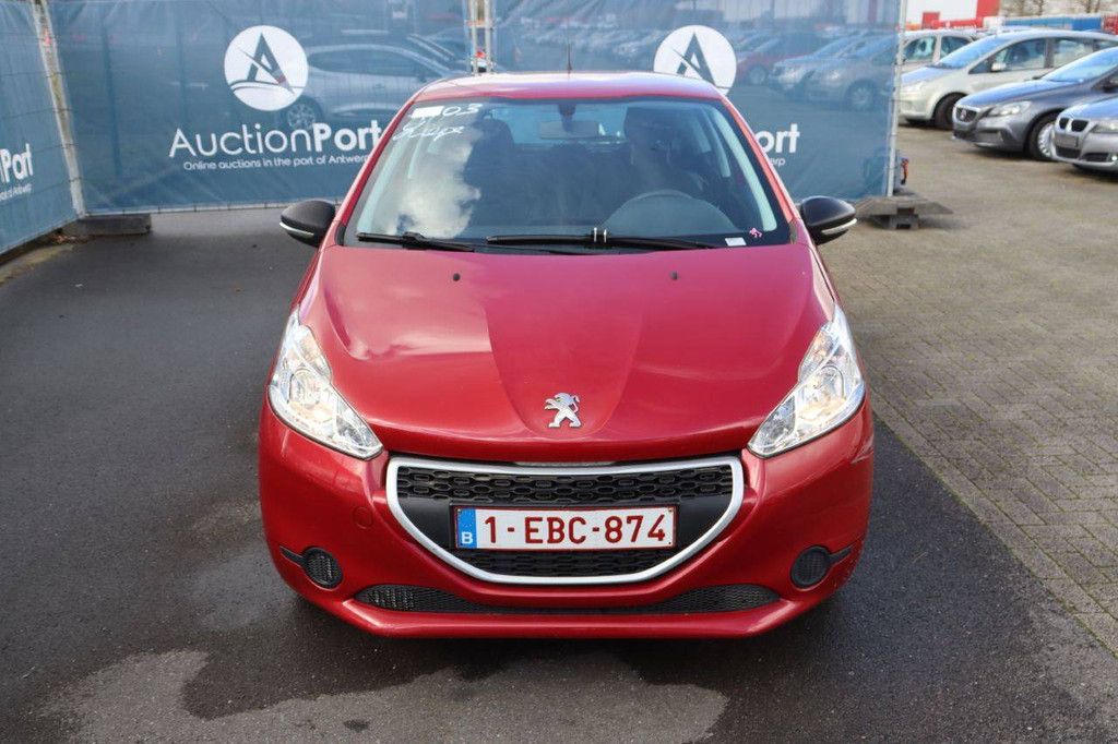 Pkw Peugeot 208 Benzin 82 PS 2015 (Margin)