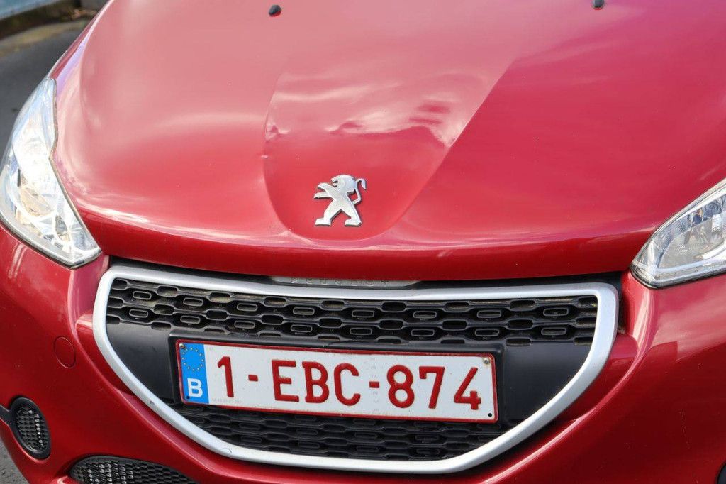 Pkw Peugeot 208 Benzin 82 PS 2015 (Margin)