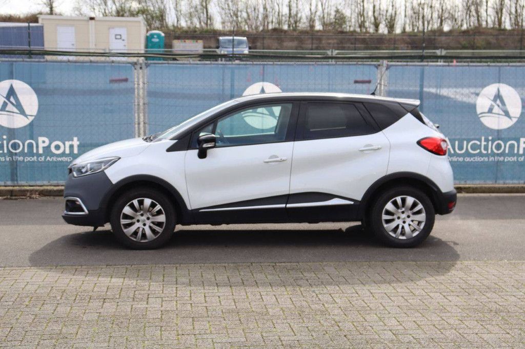 Pkw Renault Captur Benzin 118 PS 2016 (Margin)