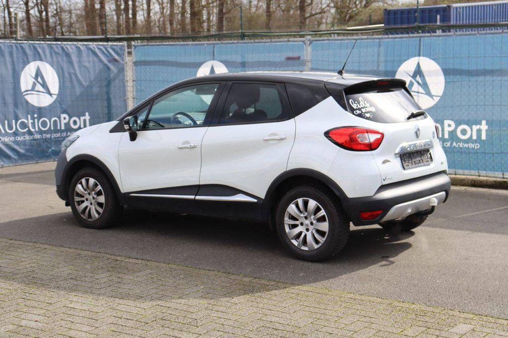 Pkw Renault Captur Benzin 118 PS 2016 (Margin)
