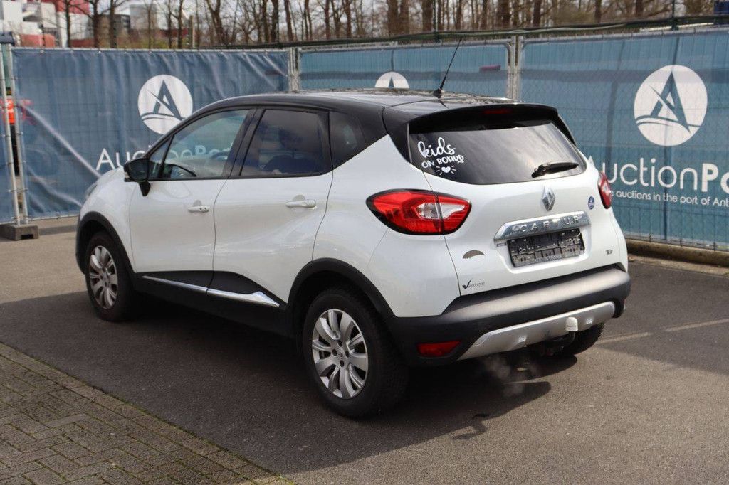 Pkw Renault Captur Benzin 118 PS 2016 (Margin)
