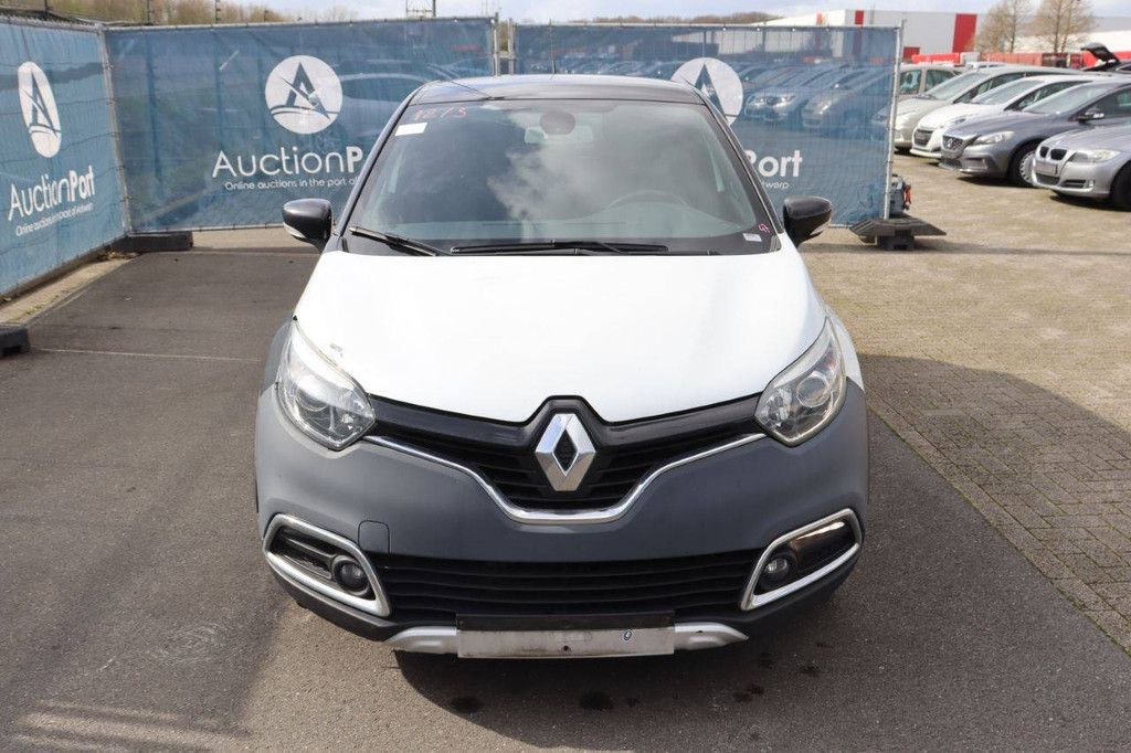 Pkw Renault Captur Benzin 118 PS 2016 (Margin)