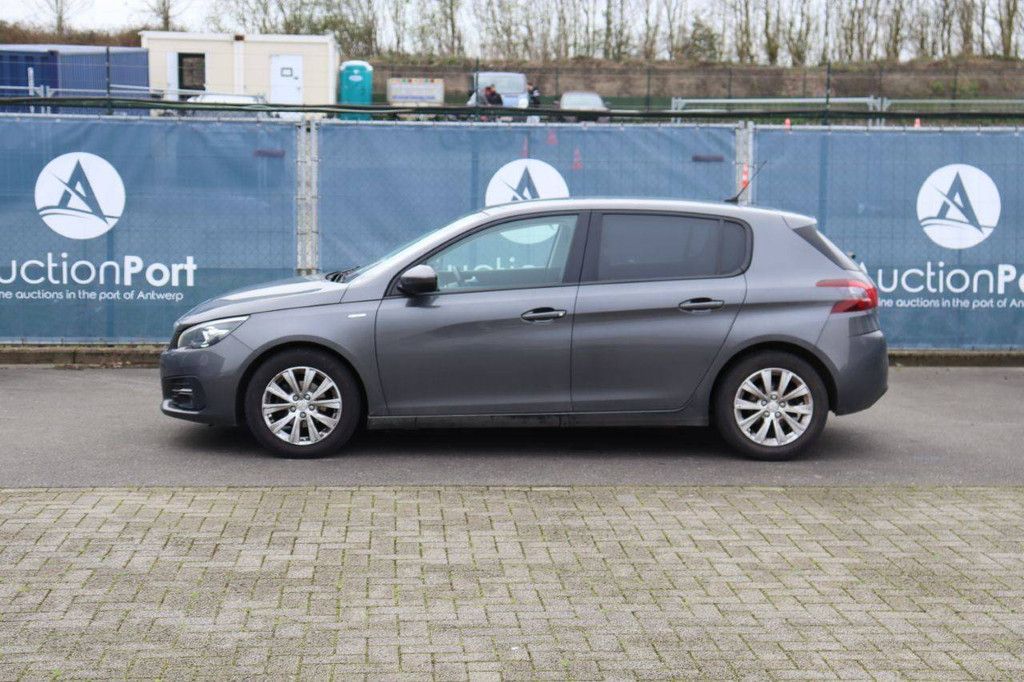 Passenger car Peugeot 308 Petrol 110hp 2019 (Margin)