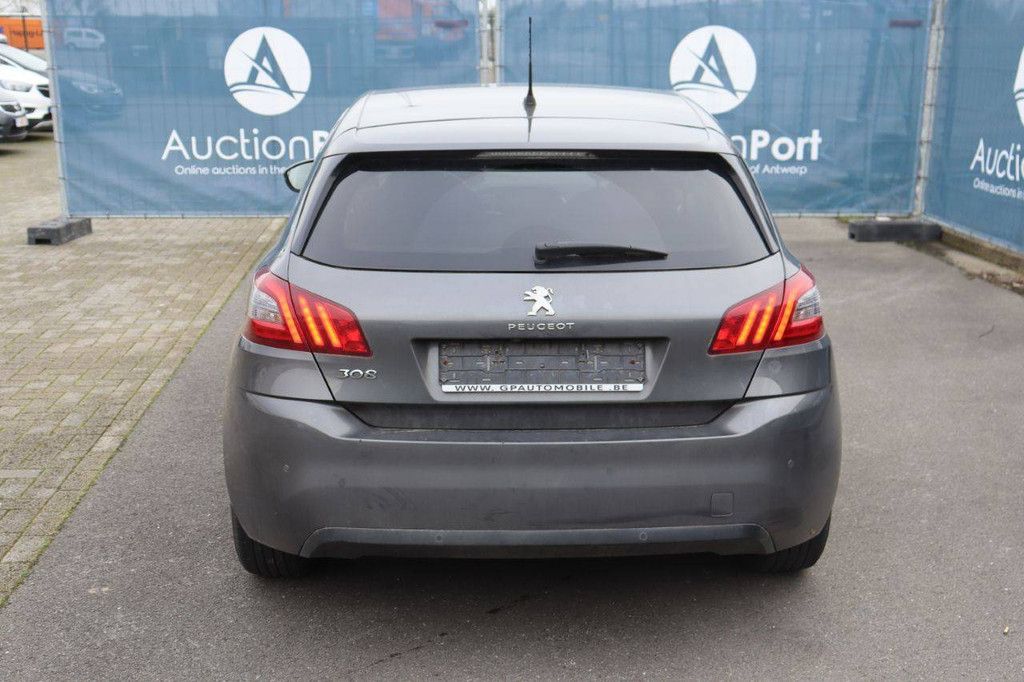 Passenger car Peugeot 308 Petrol 110hp 2019 (Margin)