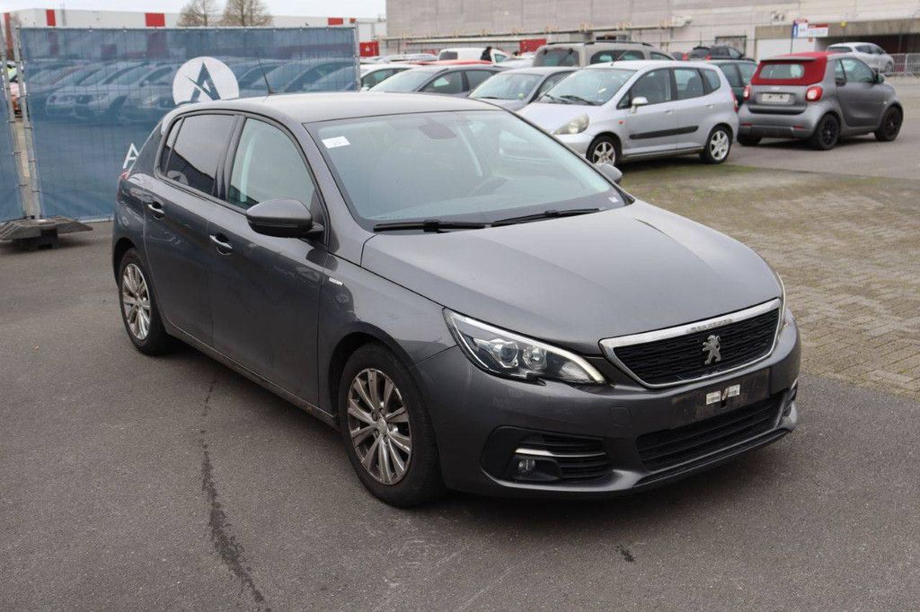 Passenger car Peugeot 308 Petrol 110hp 2019 (Margin)