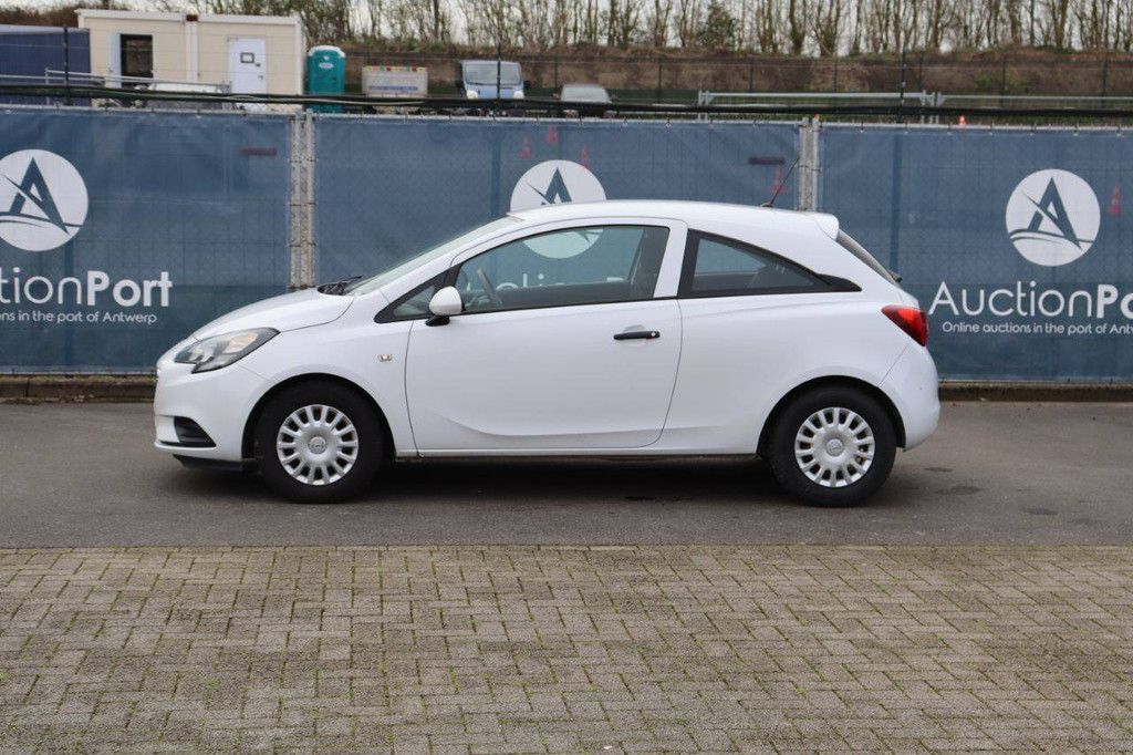 Pkw Opel Corsa Benzin 70 PS 2017 (Marge)