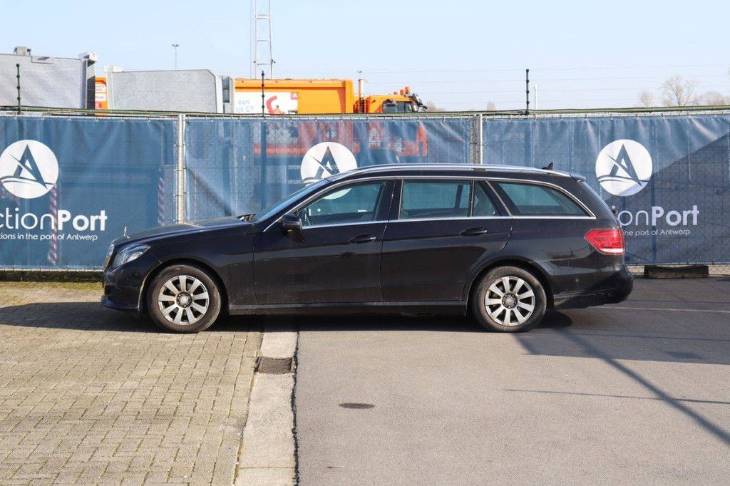 Passenger car Mercedes-Benz E-Class Petrol 184hp 2013 (Margin)