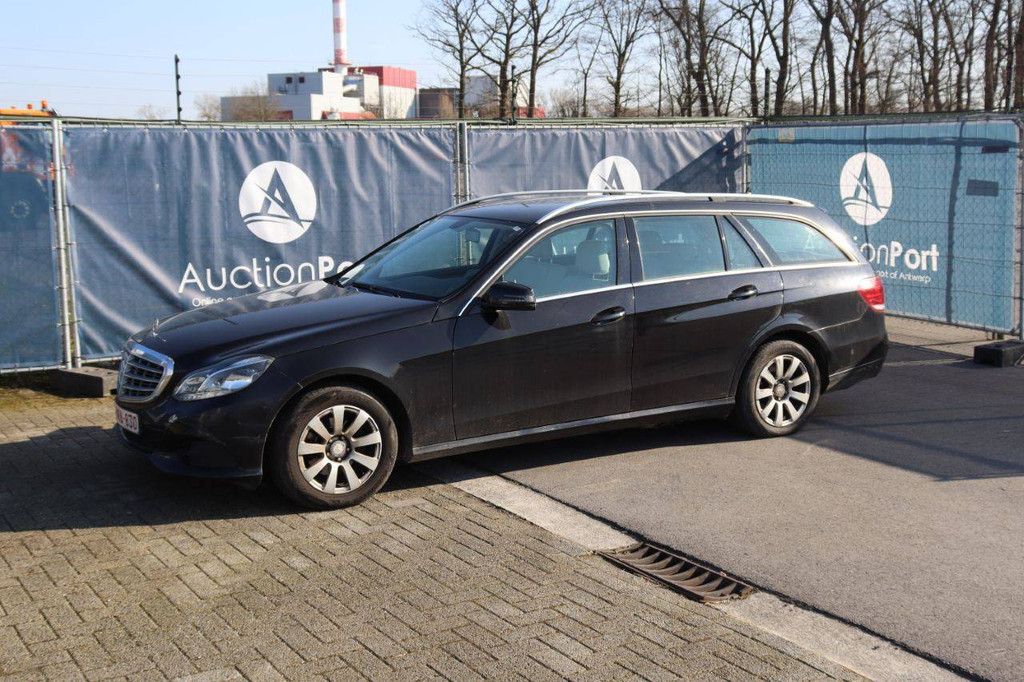 Passenger car Mercedes-Benz E-Class Petrol 184hp 2013 (Margin)