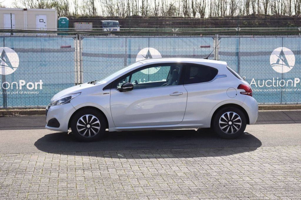 Pkw Peugeot 208 Benzin 110 PS 2018 (Margin)