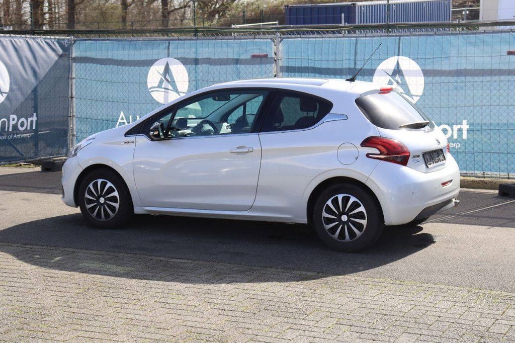 Pkw Peugeot 208 Benzin 110 PS 2018 (Margin)