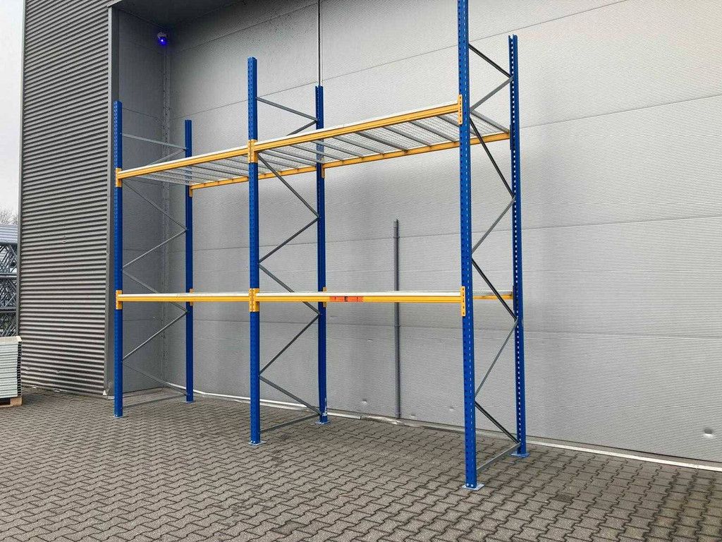 Jungheinrich Esmena Pallet rack 3x8