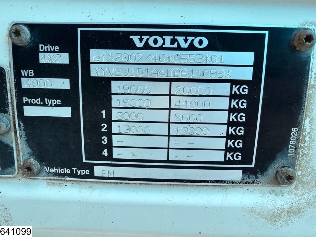 Volvo FMX 330 EURO 5, PTO, 14.000 liter, 3 Comp, milk