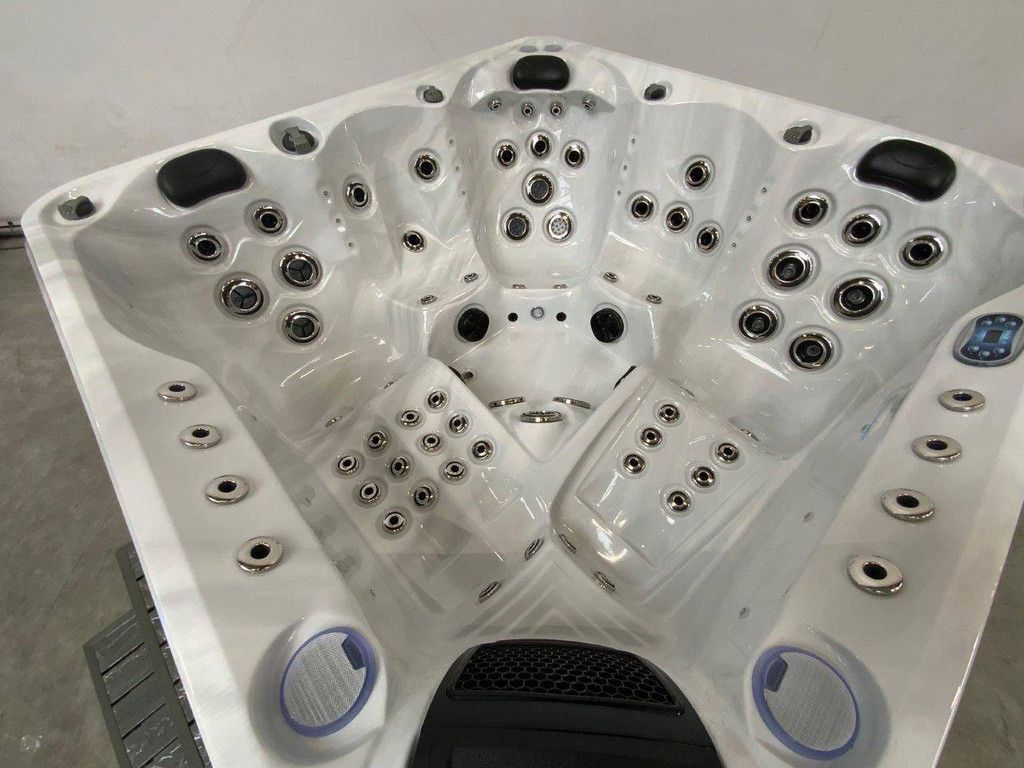 Jacuzzi London Nieuw