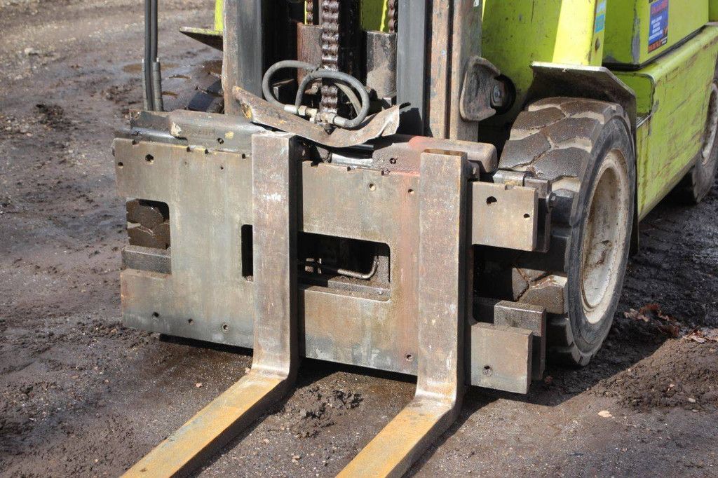 Forklift Clark DPM30N Diesel 2410kg 1989