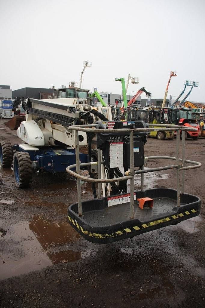 Niftylift HR21 Hybrid MKIB Articulated Boom Lift Electric+Diesel 20.8m 2015