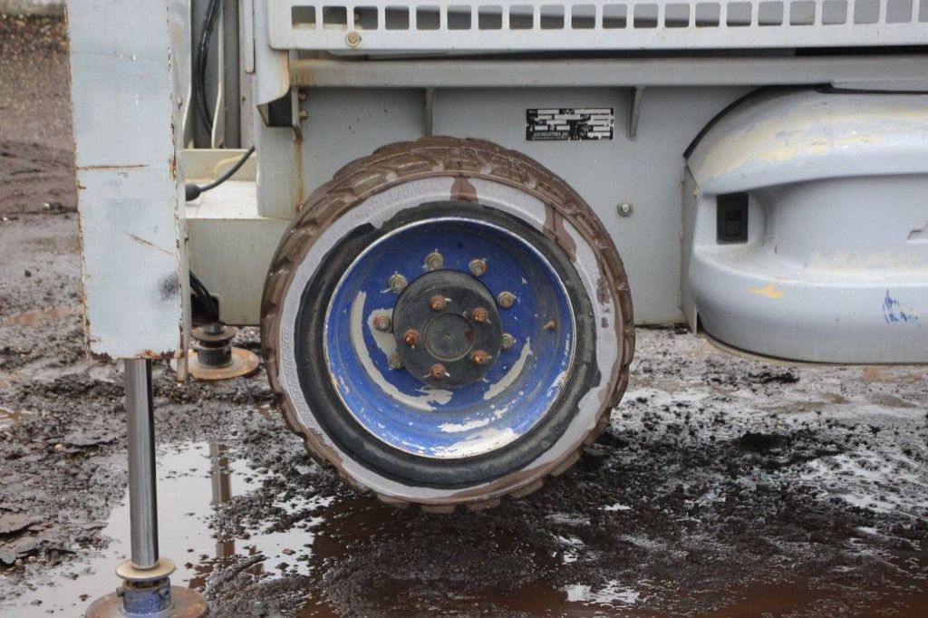 Scissor lift JLG M4069 Electric 14.2m 2007