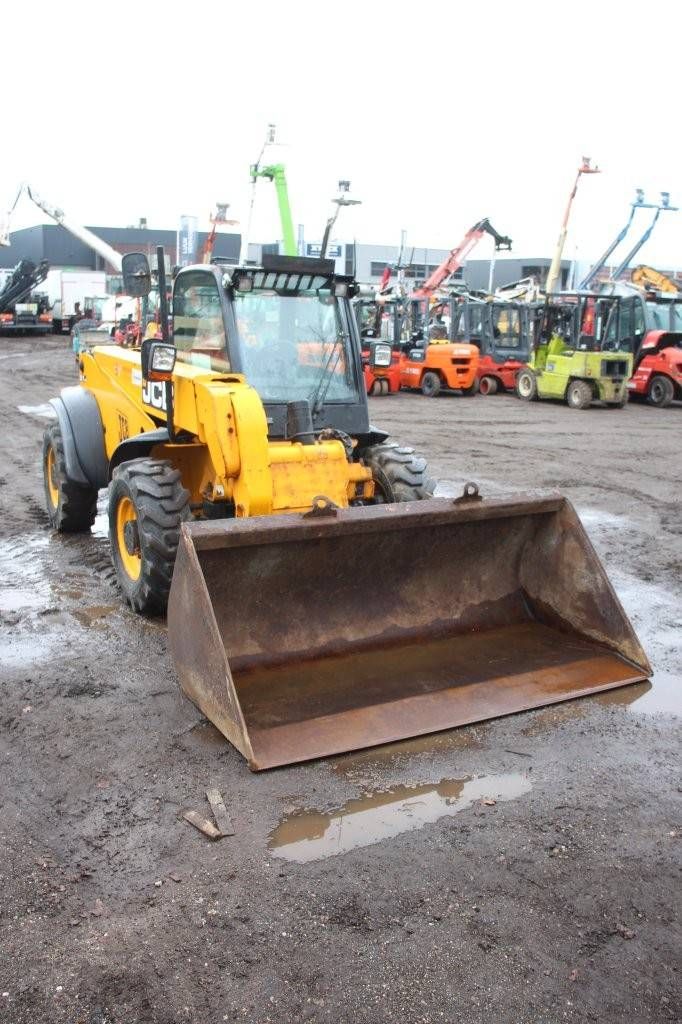 JCB 527-55H Teleskoplader Diesel 2700 kg 2012