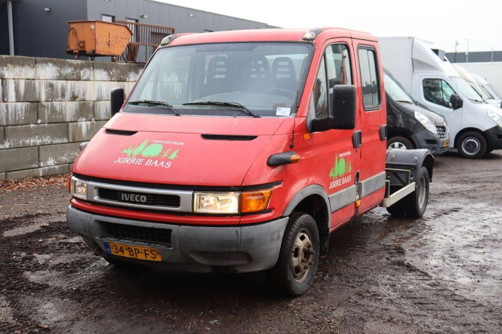 BE Traktor Iveco Daily 40C Diesel 125 PS 2004