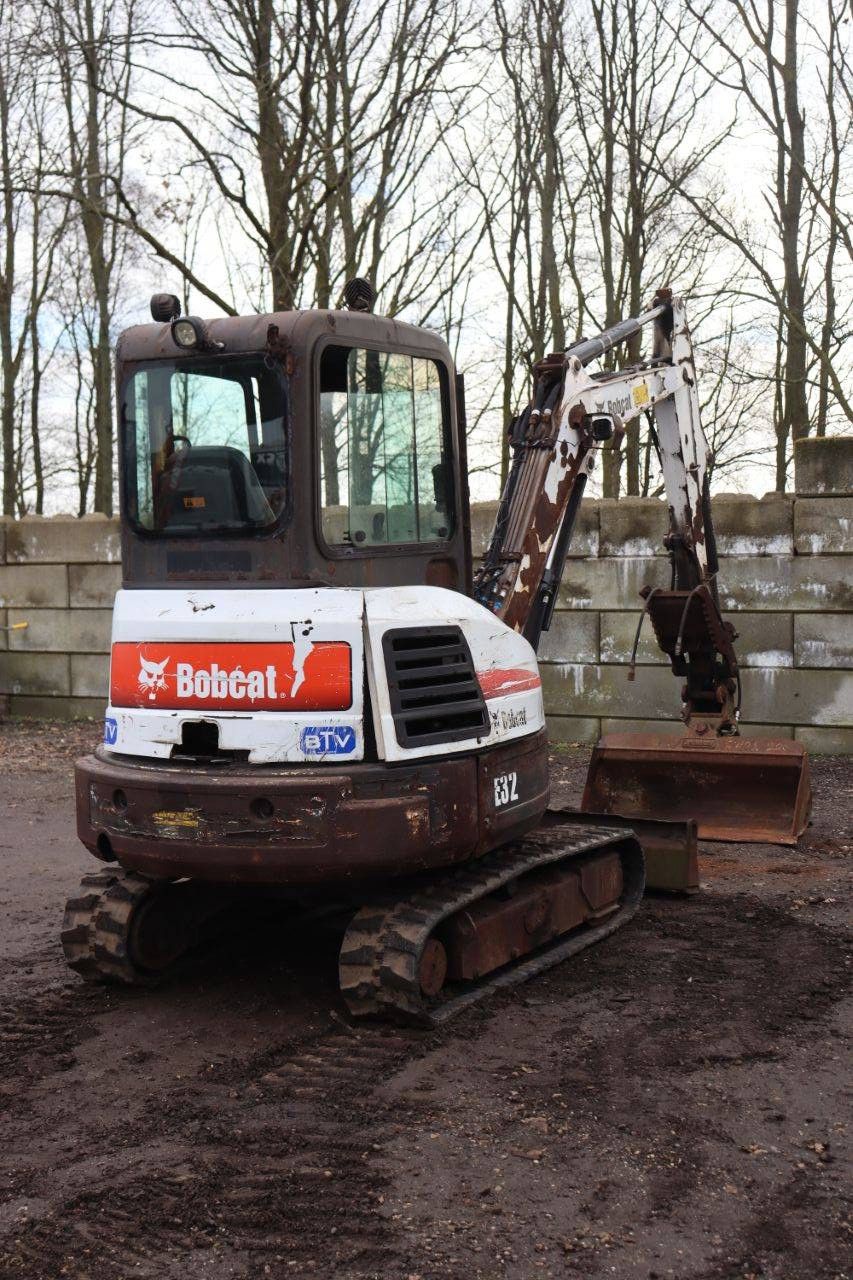 Crawler excavator Bobcat E32 Diesel 24.4kW 2015