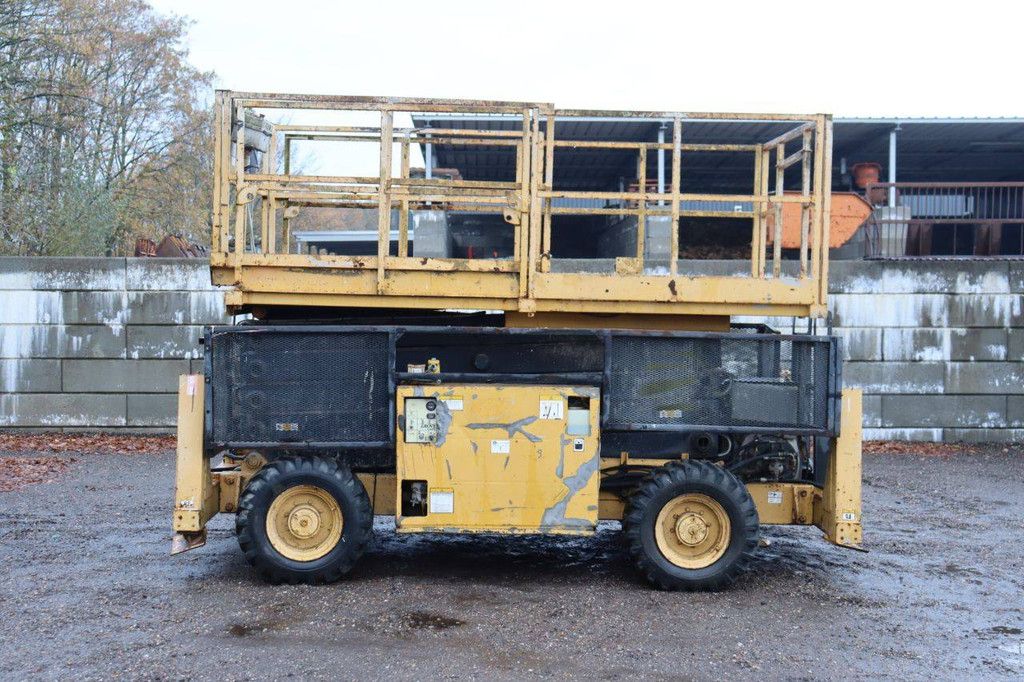 Schaarlift Grove SM4688 XT Diesel 14.2m 2000