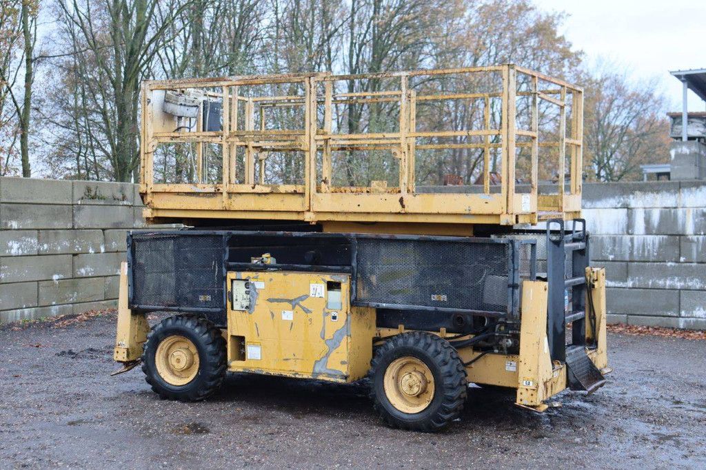 Schaarlift Grove SM4688 XT Diesel 14.2m 2000