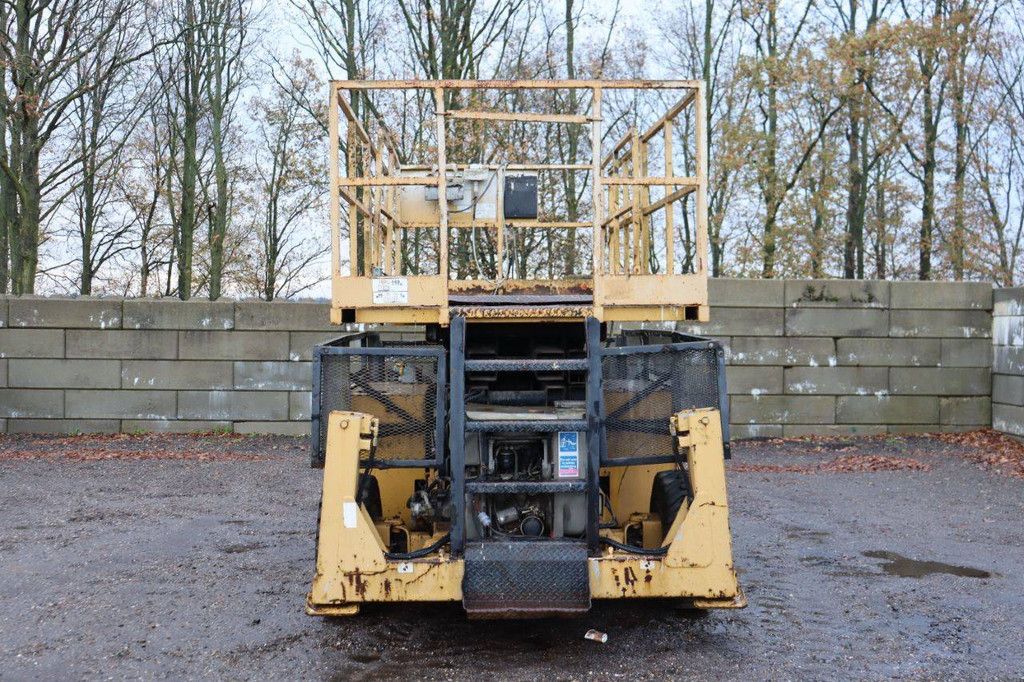 Schaarlift Grove SM4688 XT Diesel 14.2m 2000