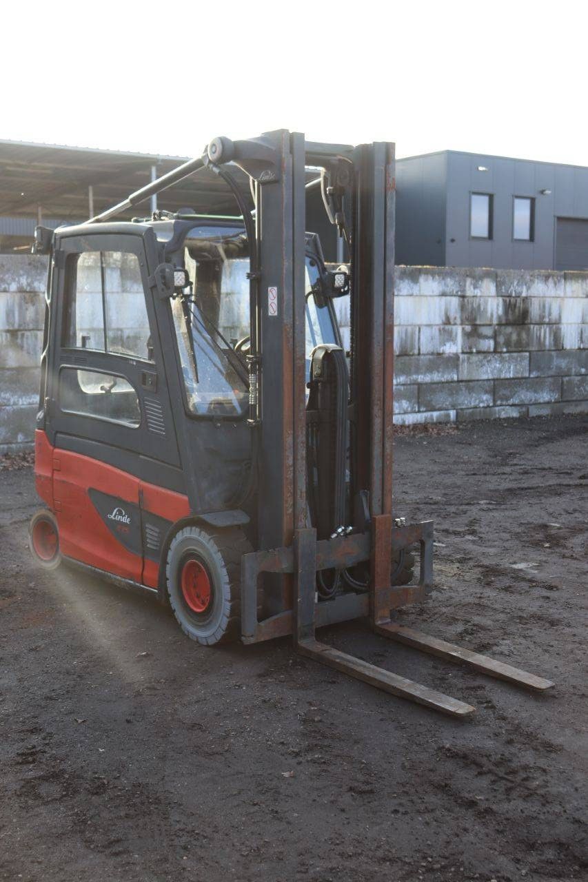 Linde E25L Electric Forklift 2500kg