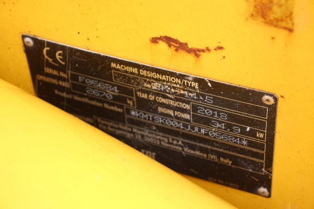 Schranklader Komatsu SK714-5 Diesel 2018