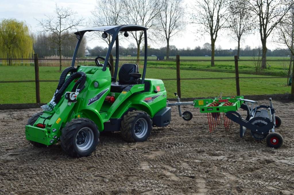 Avant 528 TDL Kniklader/Shovel