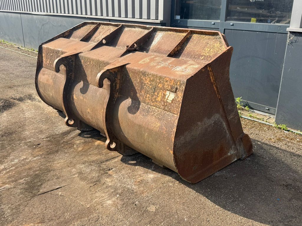 Unknown WG-2500 Volvo small