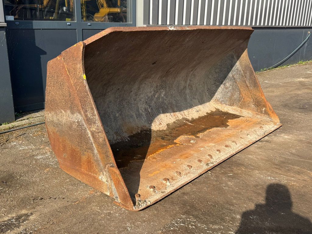 Unknown WG-2500 Volvo small