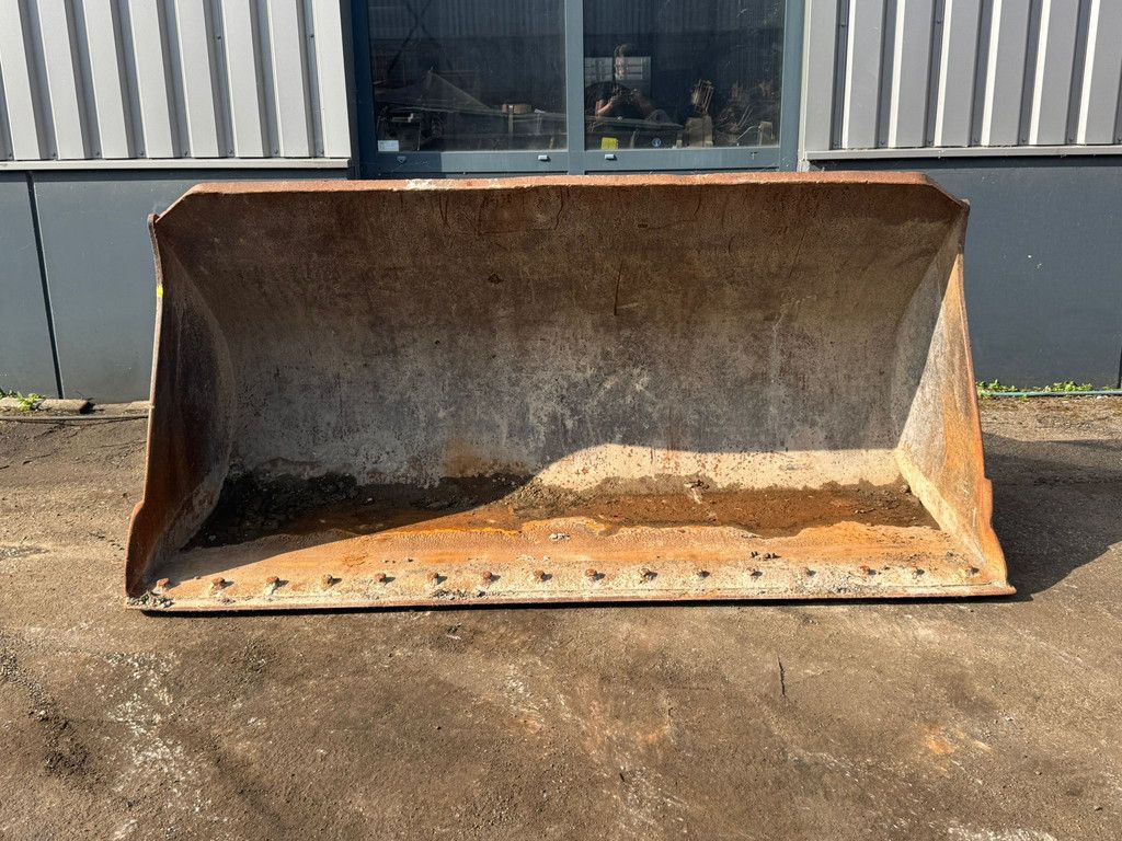 Unknown WG-2500 Volvo small