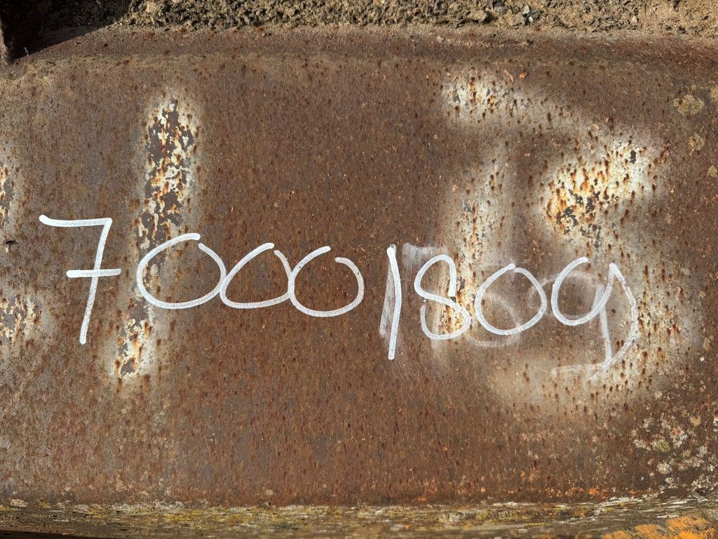 Unknown WG-2500 Volvo small