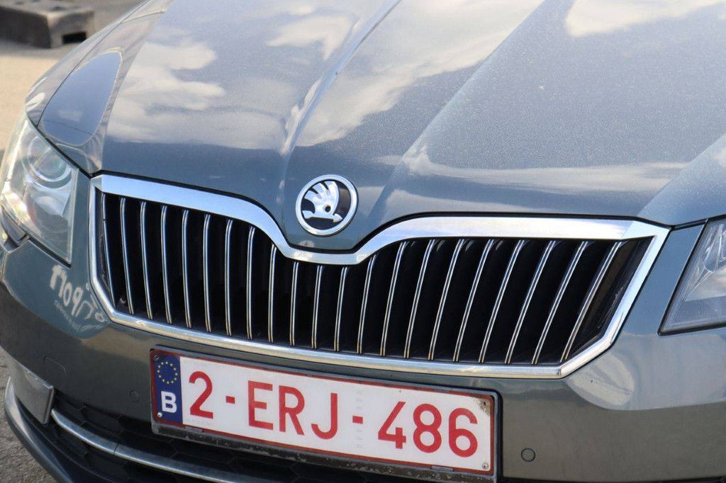 Pkw Skoda Superb Benzin 160 PS 2015 (Margin)