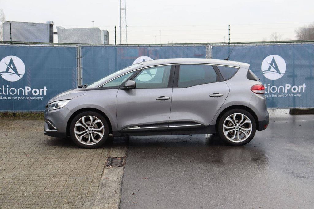 Personenauto Renault Scenic Benzine 116pk 2017 (Marge)
