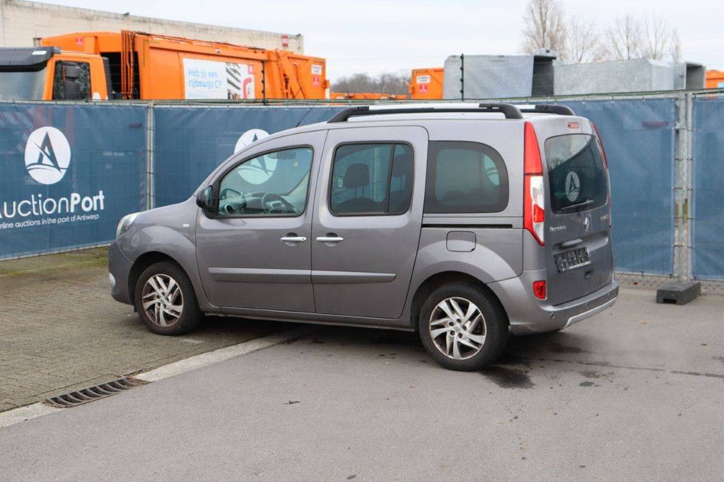 Passenger car Renault Kangoo Petrol 115hp 2015 (Margin)