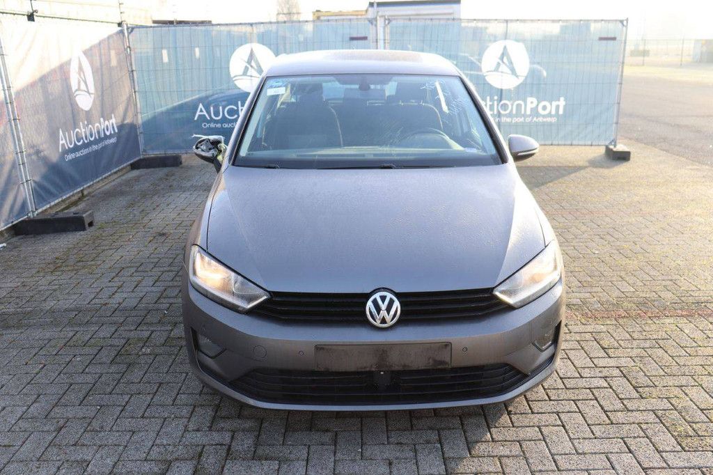 Passenger car Volkswagen Golf TSI BLUEMOTION Petrol 110hp 2016 (Margin)